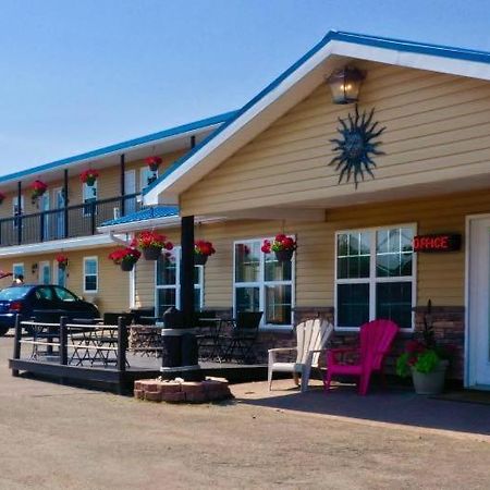 Parlee Beach Motel Shediac Exterior foto